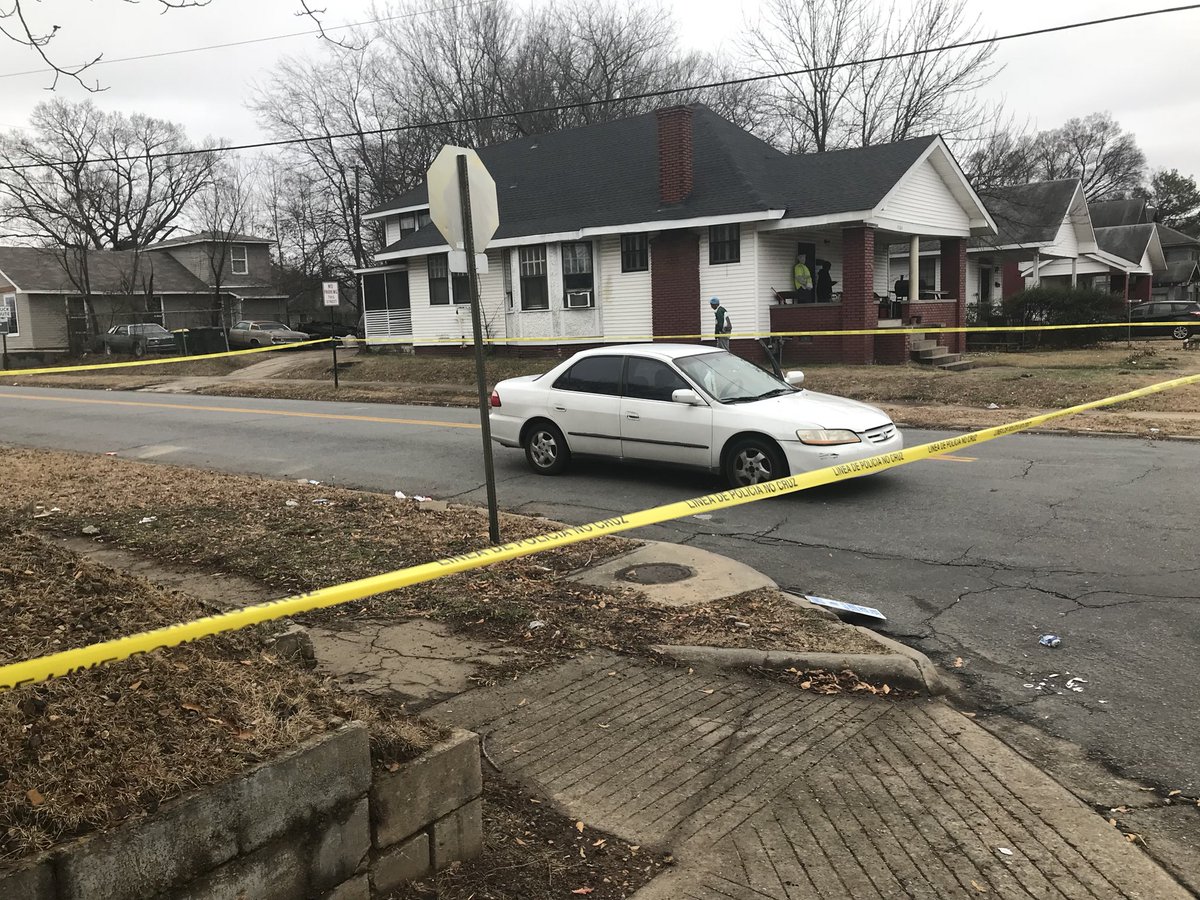 Little Rock Police investigating homicide at 15th and Geyer Street. ARNews   